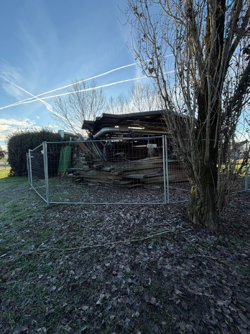 Dal territorio – Crolla il Bar del Paesaggio