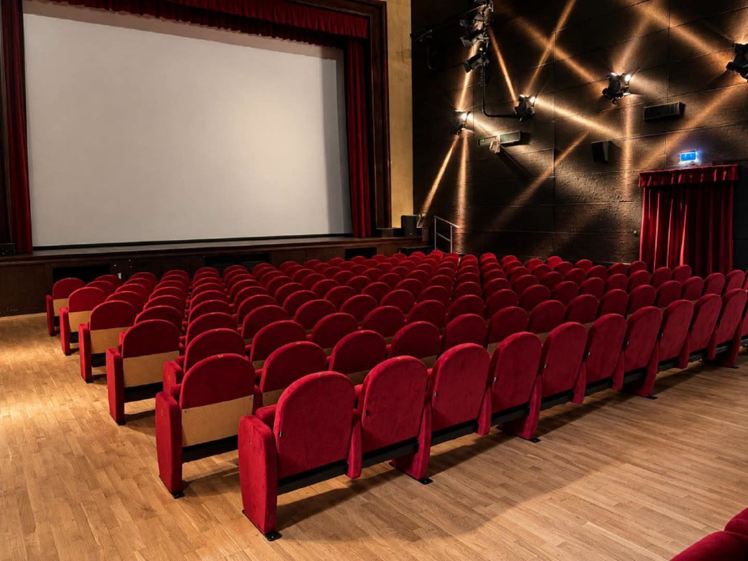 Casalpusterlengo -  Il teatro si rifà il look