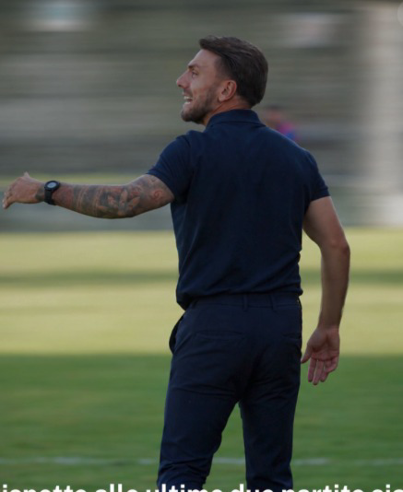 Calcio - C'è la maestra del gol