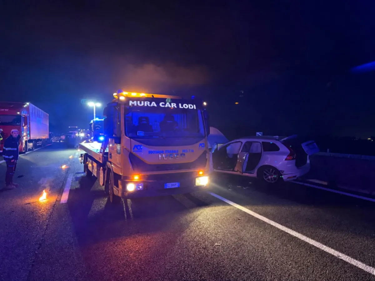 Dal territorio - Travolto mentre segnala un incidente
