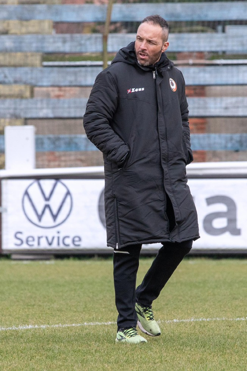 Calcio - Il Sant'Angelo non ce la fa