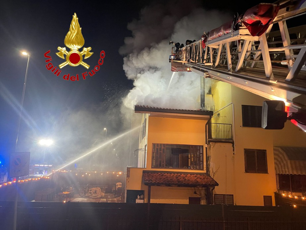 Caselle Lurani – Tetto a fuoco