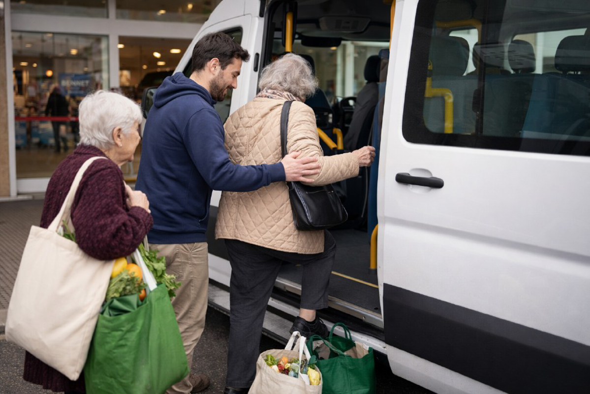 Cornegliano - Nuova navetta gratuita per la spesa