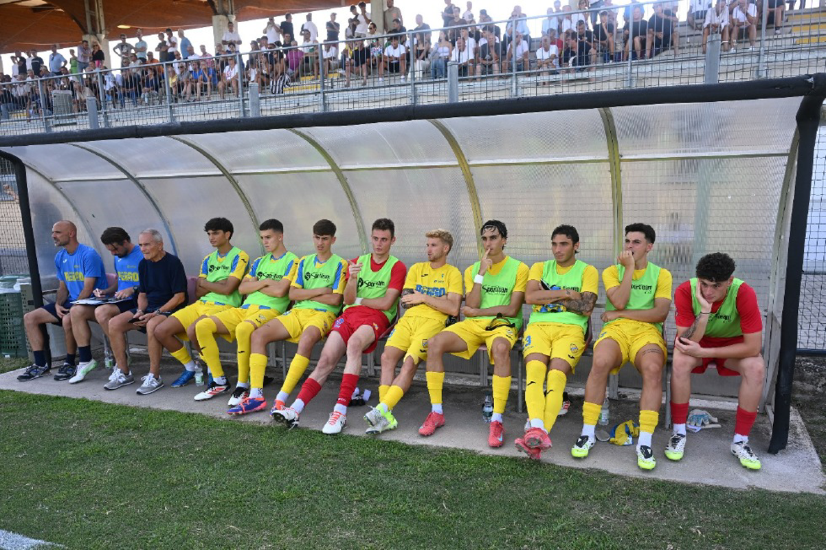 Calcio - Capoferri sì, Orlandi no