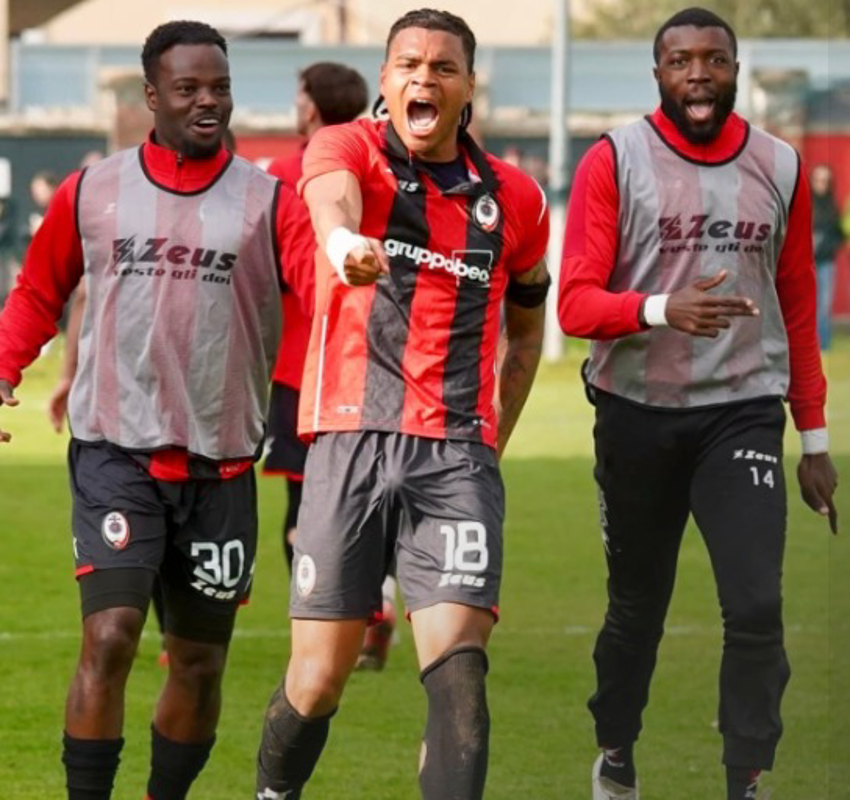 Calcio - Sant'Angelo sugli scudi