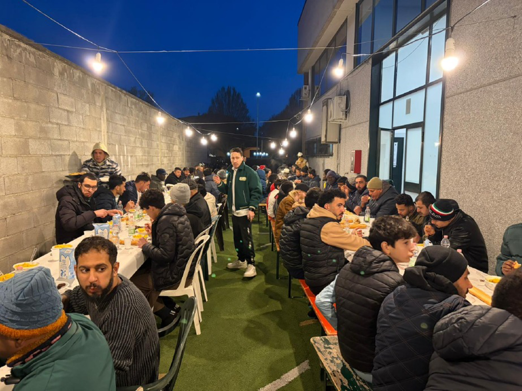 Crema - Il vescovo ospite dei musulmani