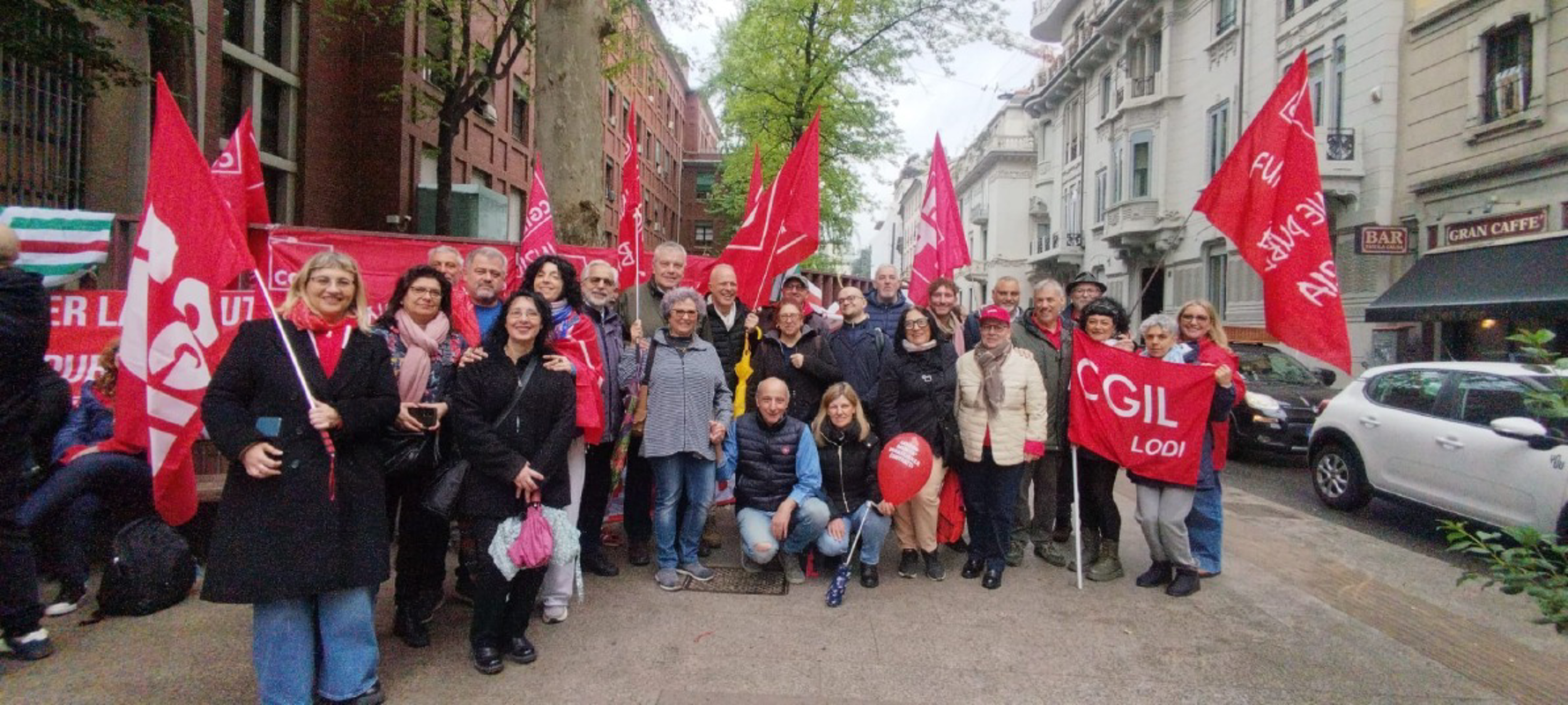 Milano - Sanità privata e Rsa, la protesta 
