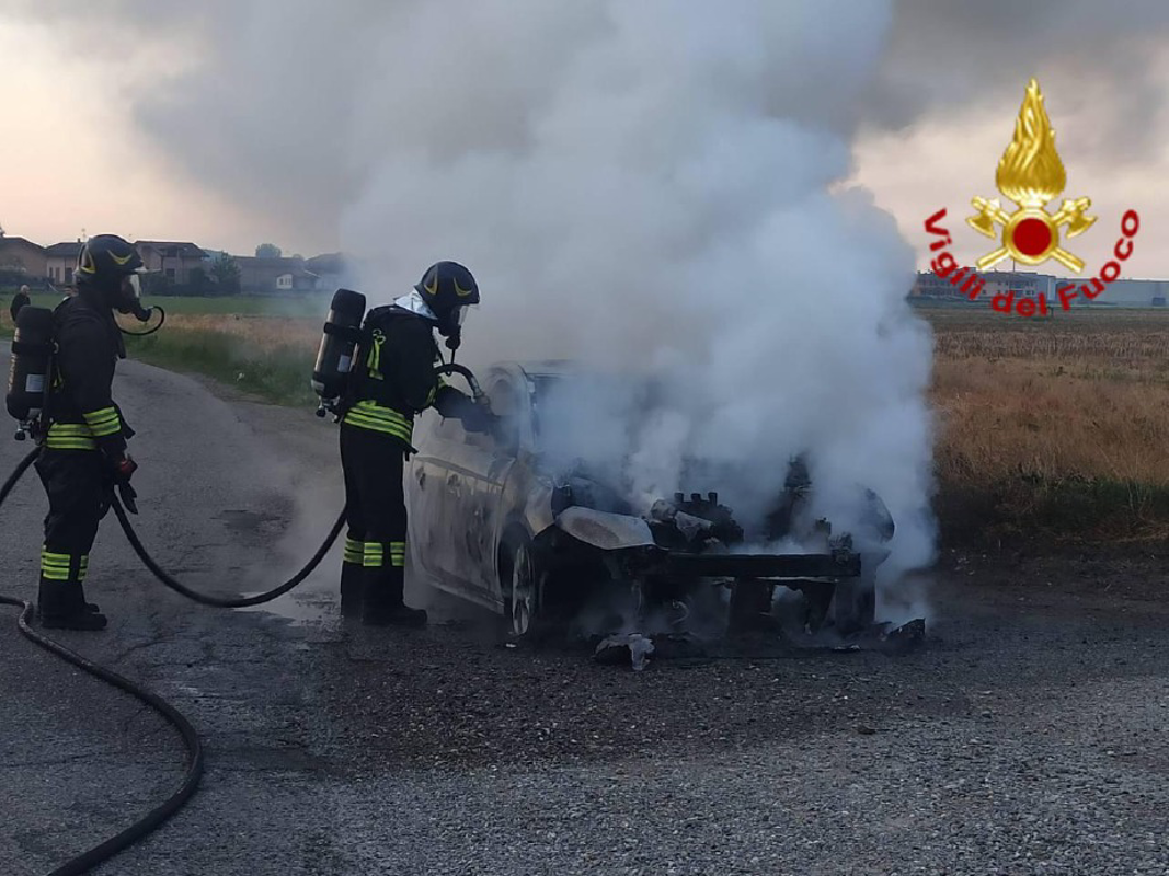 Marudo - Autista fugge dall’auto in fiamme