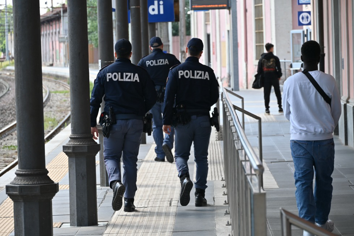 Lodi - Controlli e una denuncia