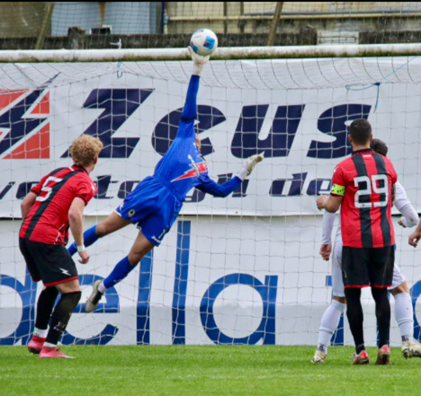 Calcio - Vincere e salvarsi