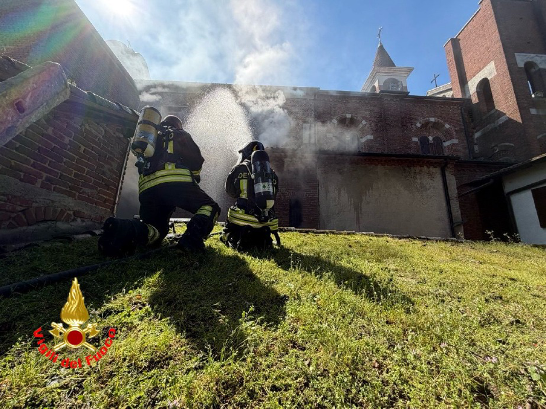 Ossago Lodigiano - Chiesa in fiamme