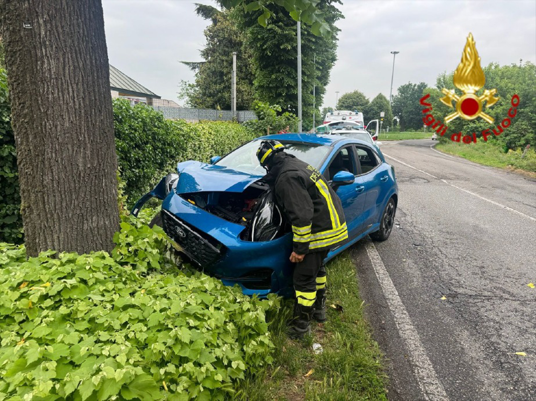 Lodi - Schianto in viale Piacenza