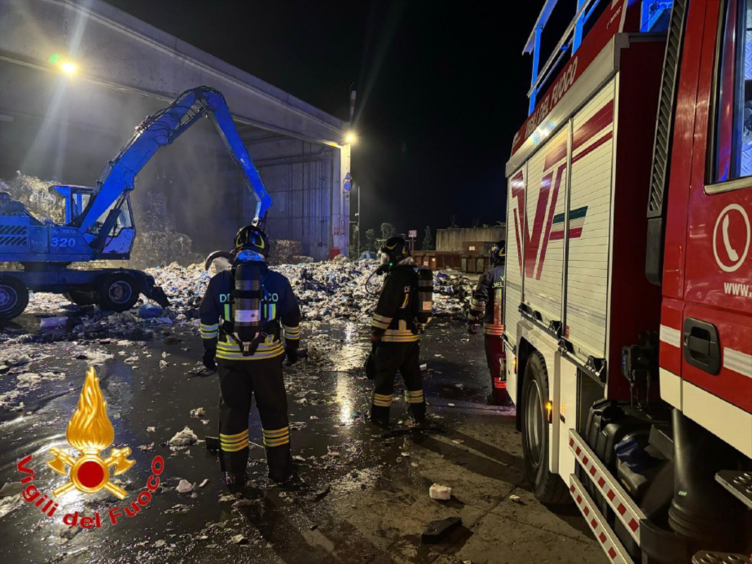 Marudo - Incendio alla Lodigiana Maceri