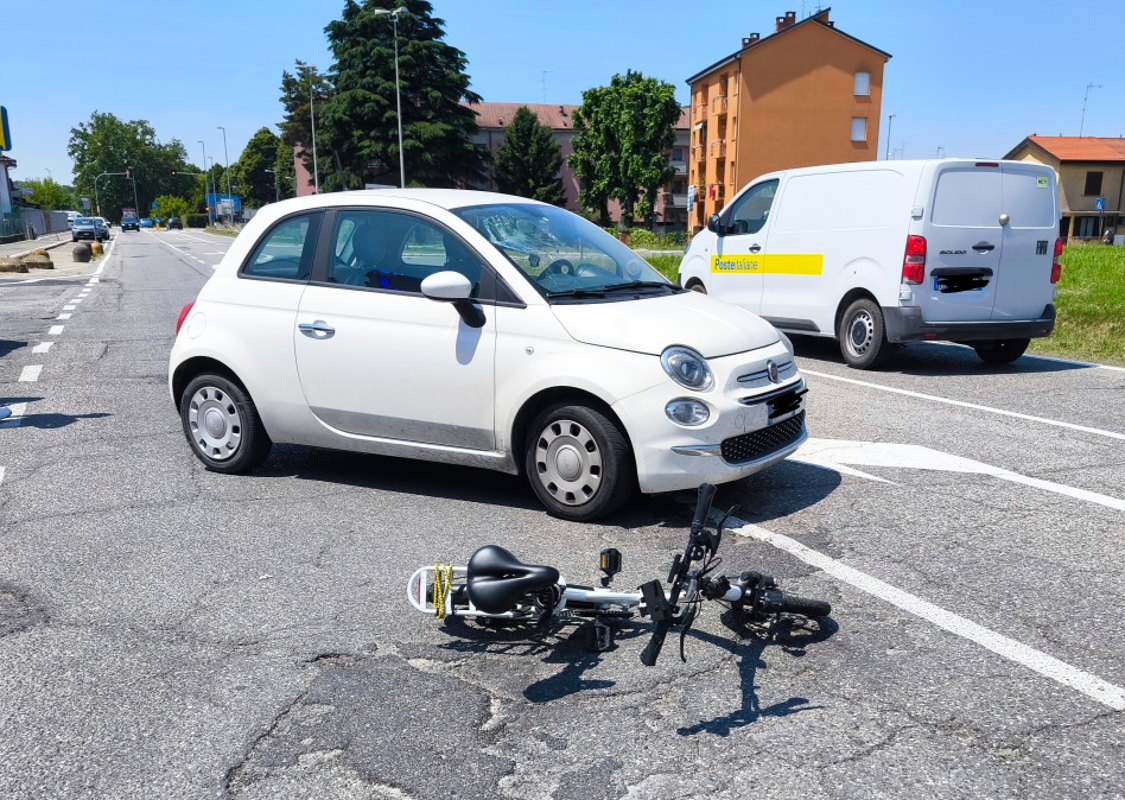 Lodi - Ciclista ferito in via Cavallotti