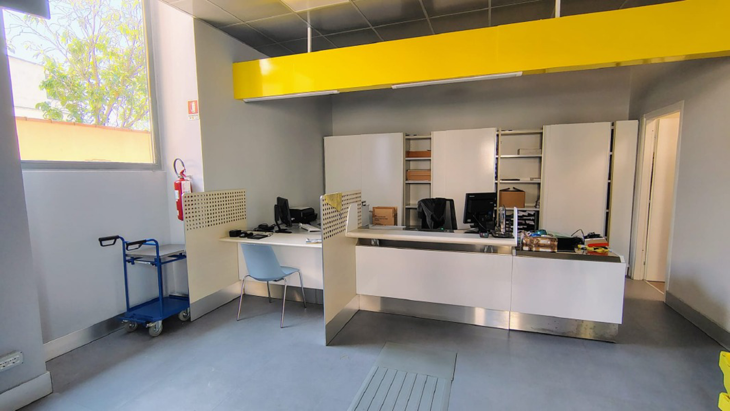 Caselle Lurani - Poste riaperte dopo l'assalto al Postamat