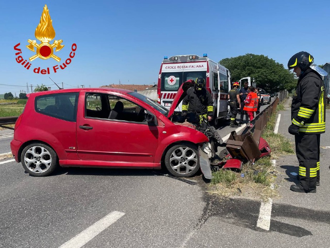 Montanaso - Incidente con bimbo a bordo