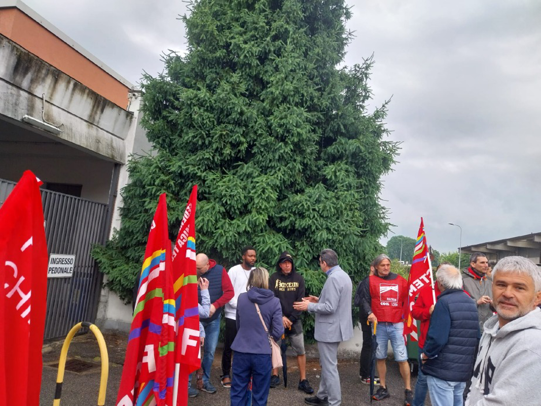 Tavazzano con Villavesco - Sciopero e presidio alla Biomar