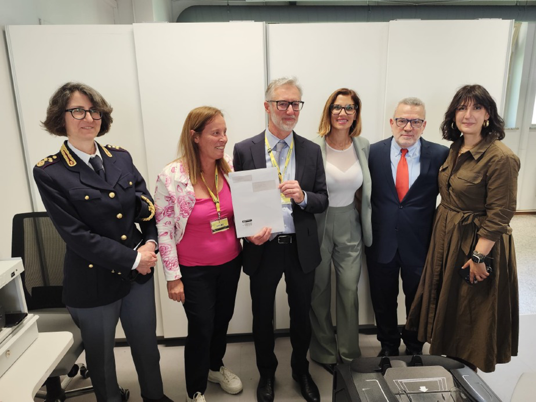 Lodi Vecchio - Il primo passaporto alle Poste