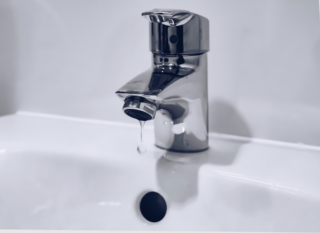 Vizzoli - Acido trifluoroacetico nell'acqua