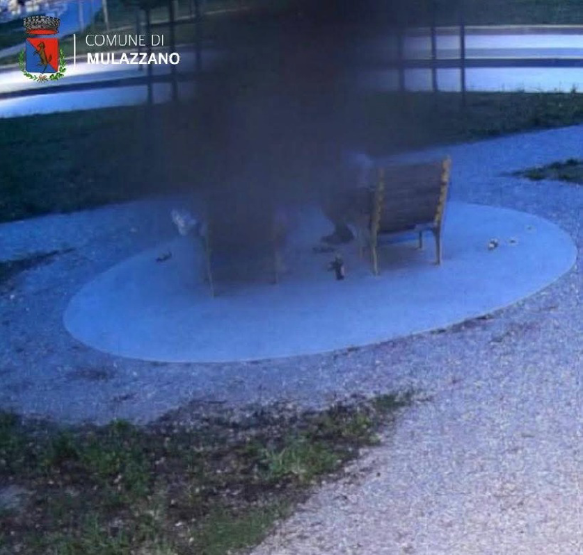 Mulazzano - Vandali al parco Il Giardinon
