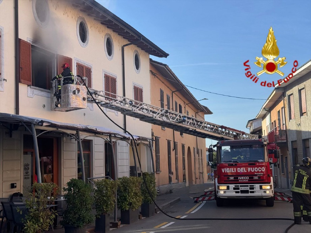 Lodi - Cucina in fiamme