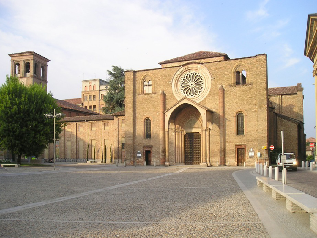 Lodi - Musica alta e schiamazzi, proteste