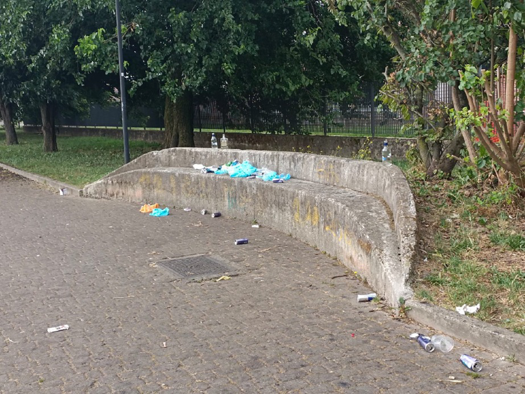 Sant'Angelo Lodigiano - Bivacchi e sporcizia 
