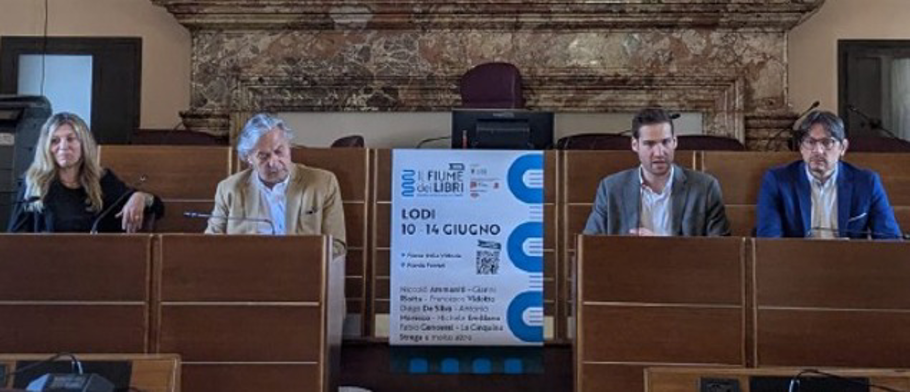 Lodi - Cavallero e il fiume di libri