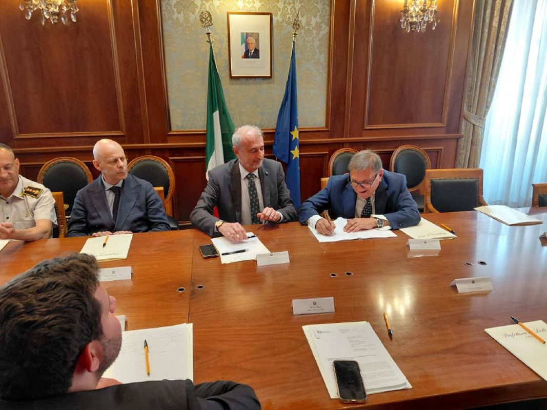 Lodi - Prefettura: la firma per la sicurezza nelle stazioni