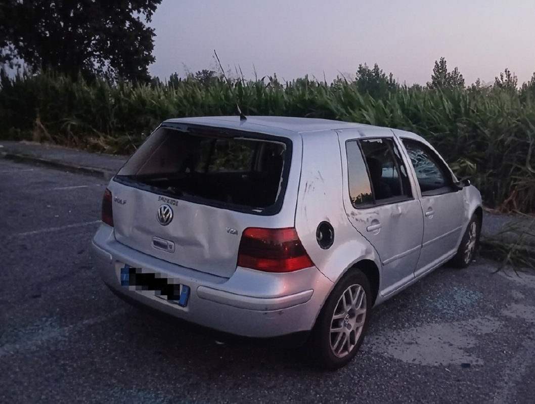 Borgo San Giovanni - Auto abbandonate:segnalazioni