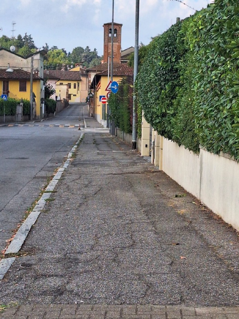 San Colombano al Lambro - Buche e marciapiedi dissestati