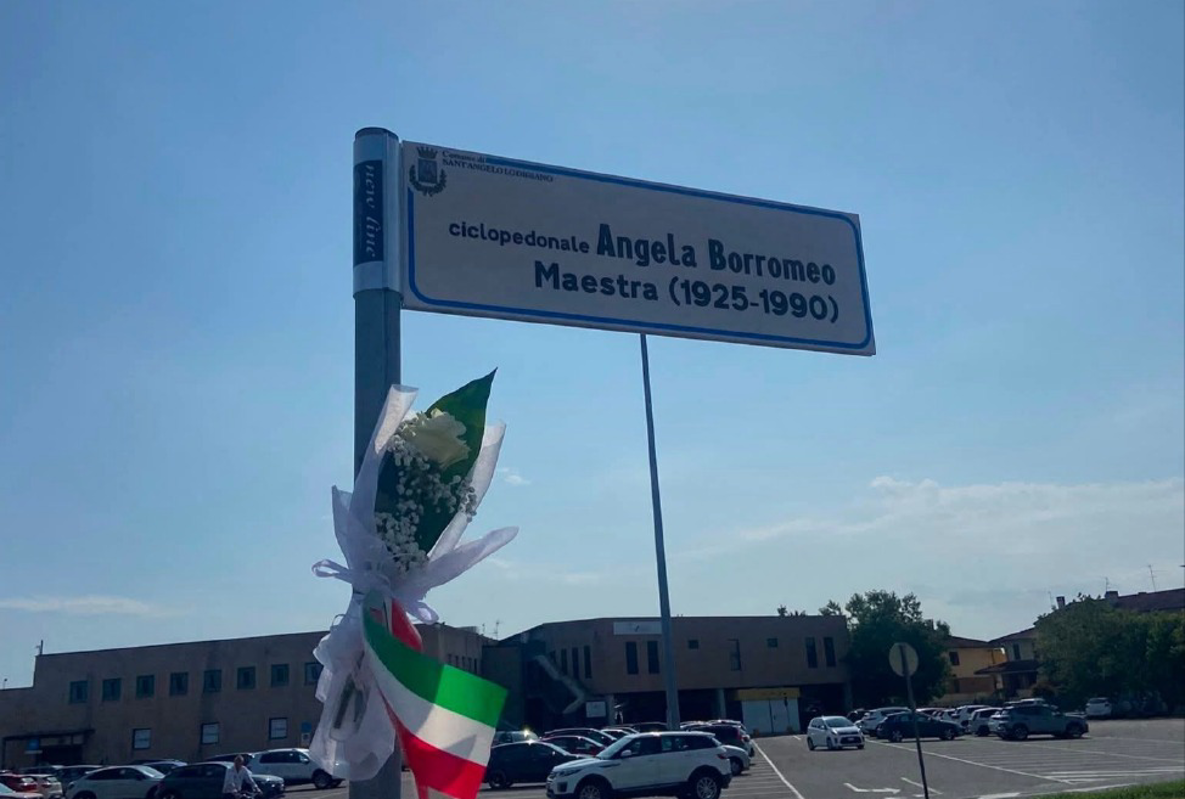 Sant'Angelo Lodigiano - Omaggio alla maestra Borromeo