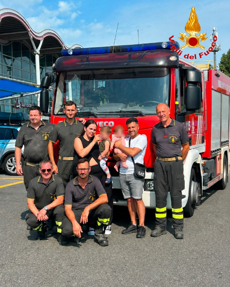 Casalpusterlengo - Bimbi chiusi nell’auto, pericolo sventato