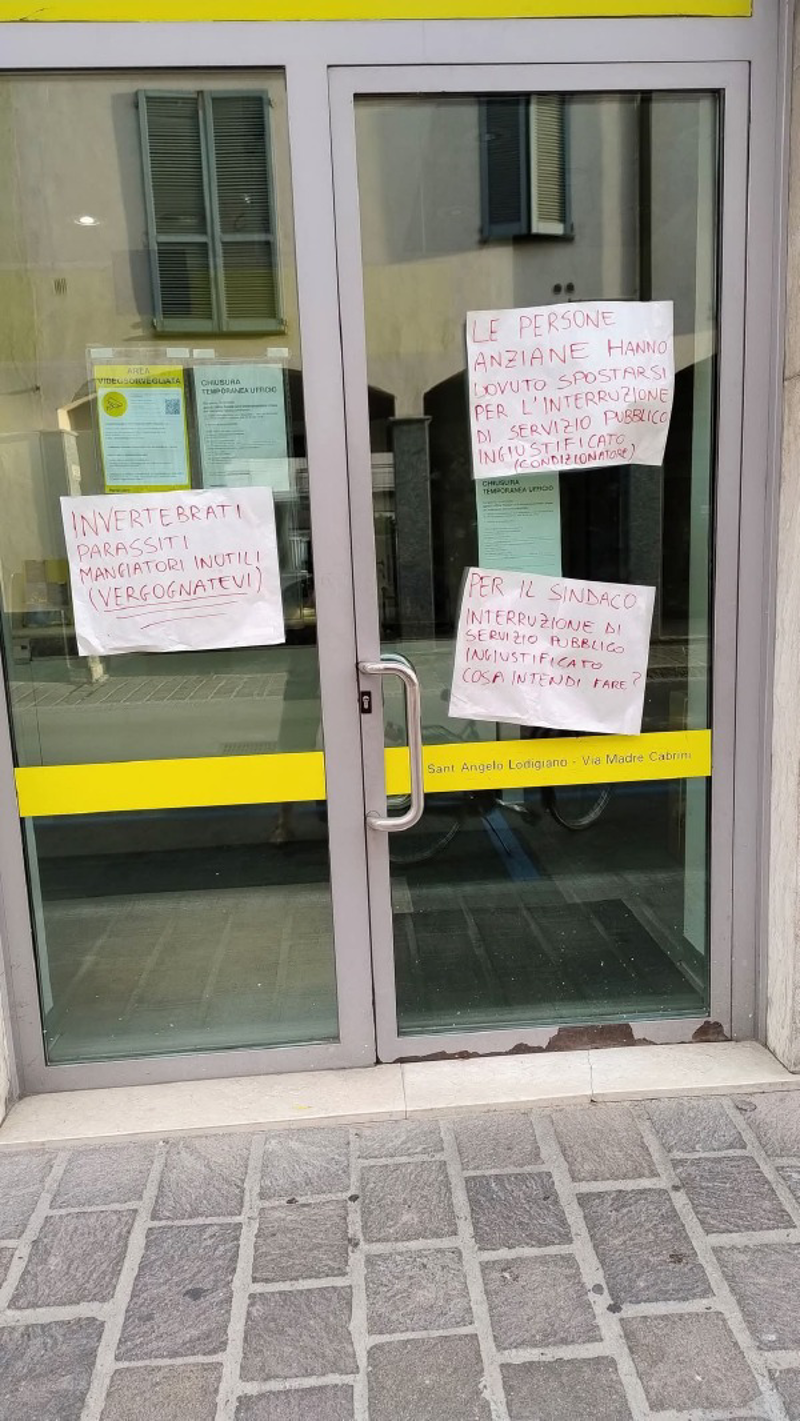 Sant’Angelo Lodigiano - Insulti per le Poste chiuse