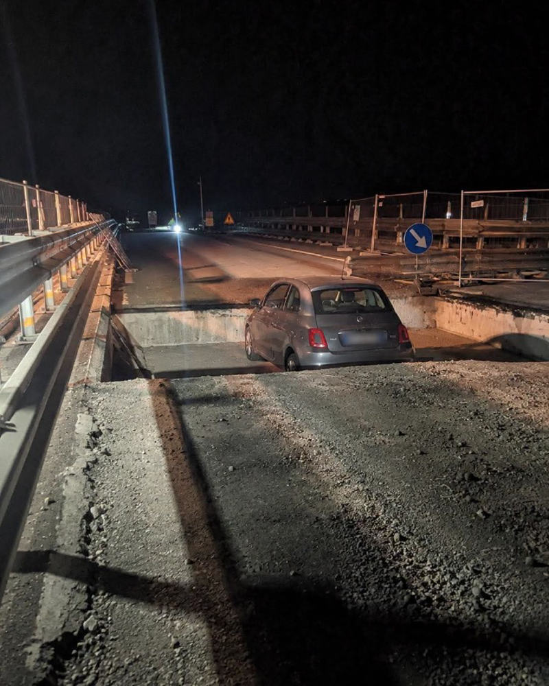 Casalpusterlengo - Con l’auto nel cantiere