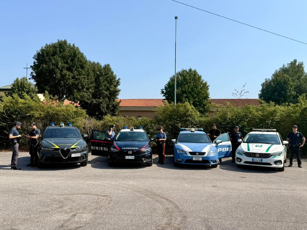 Lodi - E al controllo ci sono i coltelli